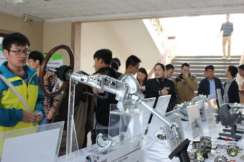 捷太格特科技研发中心 无锡 在河南科技大学开展交流活动